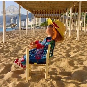 Meet your Posher, Ada liliana